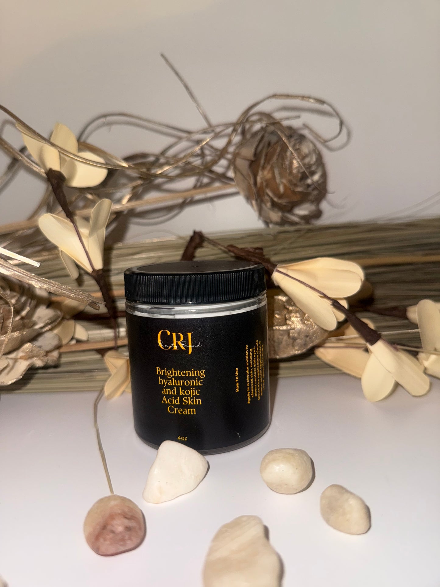 4 oz Brightening Hyaluronic & Kojic Acid Cream